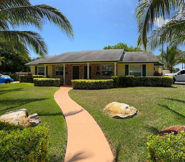806 Fairhaven Drive - Photo 1