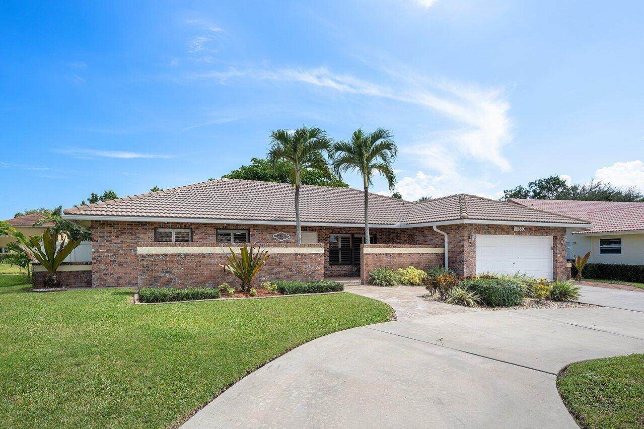 11380 18 Manor - Photo 1