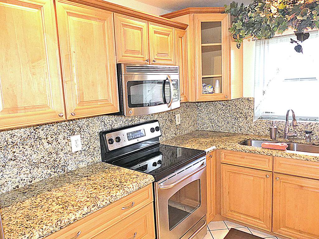 5800 Fernley Drive - Photo 1