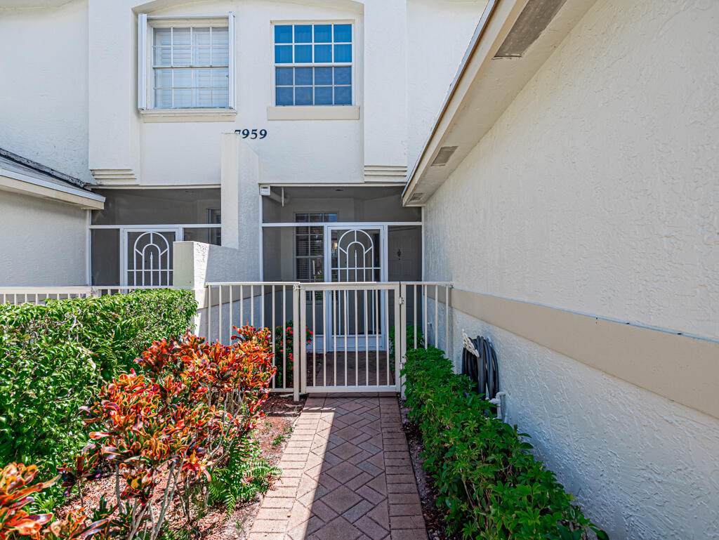 7959 Laina Lane - Photo 1