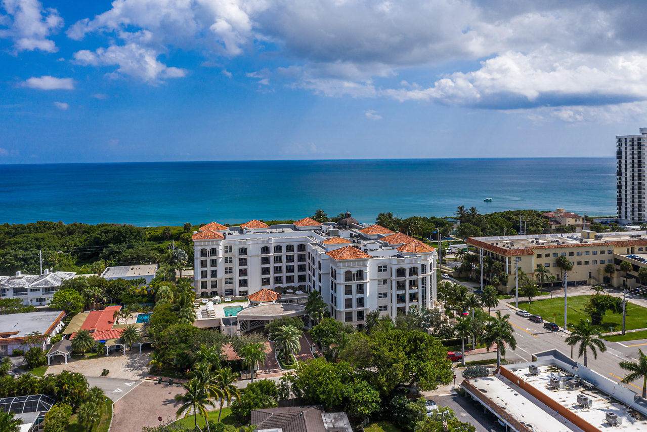 1 Ocean Boulevard - Photo 1