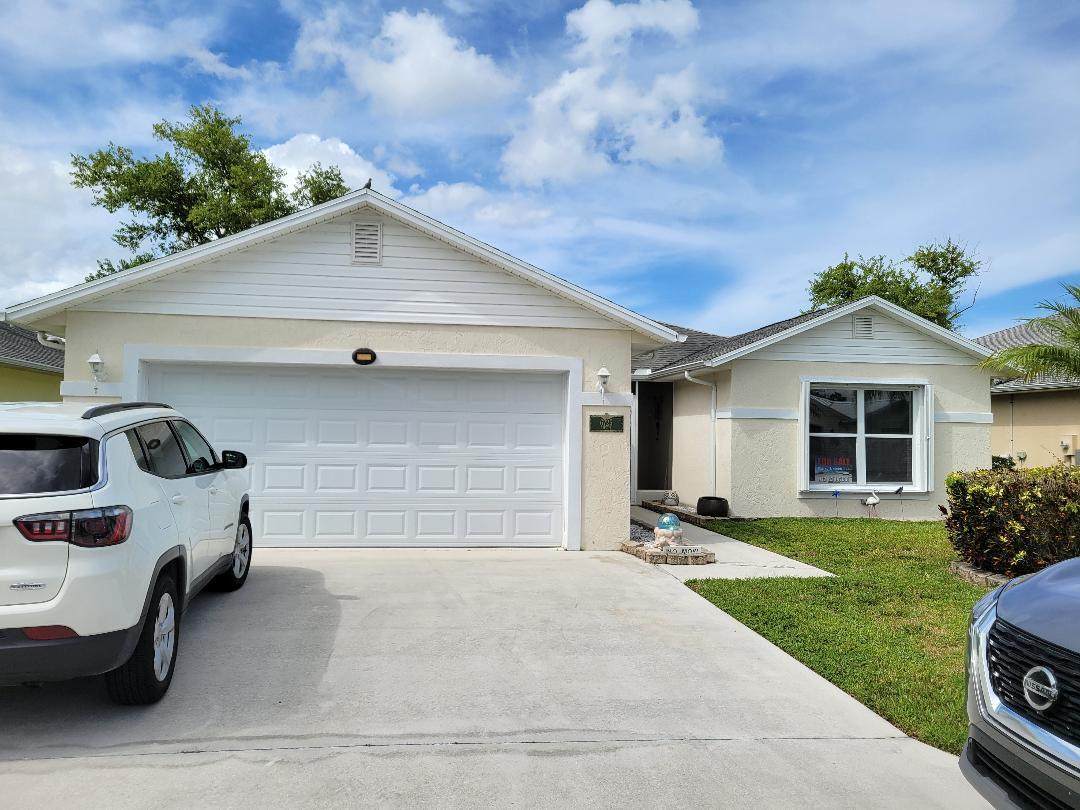 6725 Gaviota - Photo 1