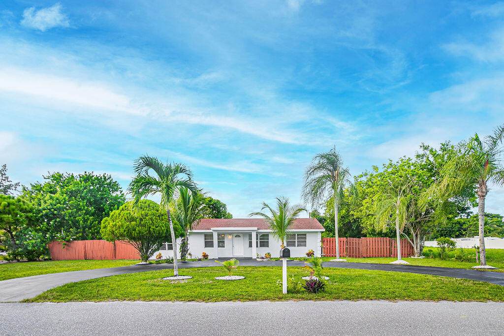 4135 Luzon Avenue - Photo 1