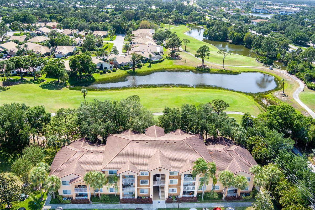 151 Palm Drive - Photo 1