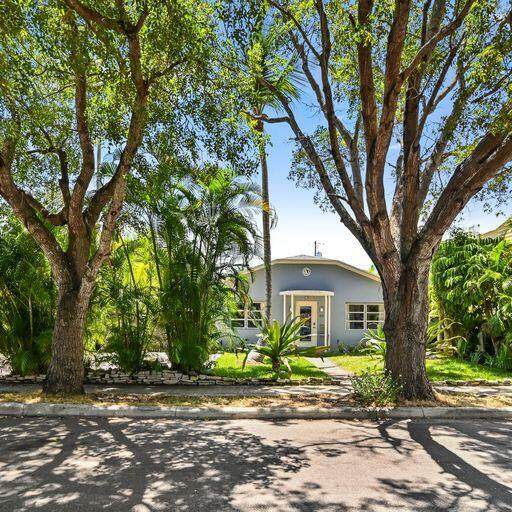 410 32nd Street - Photo 1