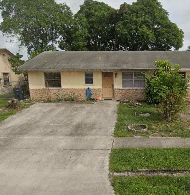 4973 Pimlico Court - Photo 1