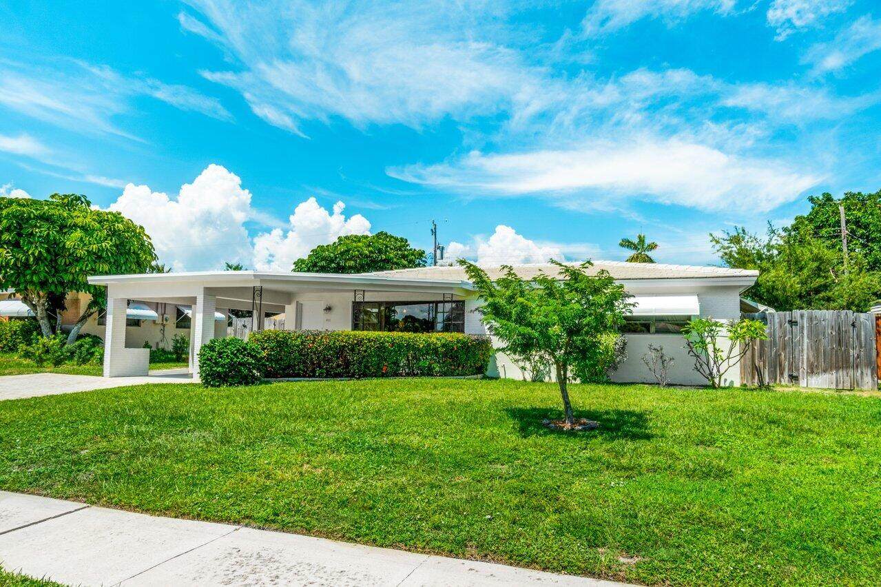 411 23rd Way - Photo 1