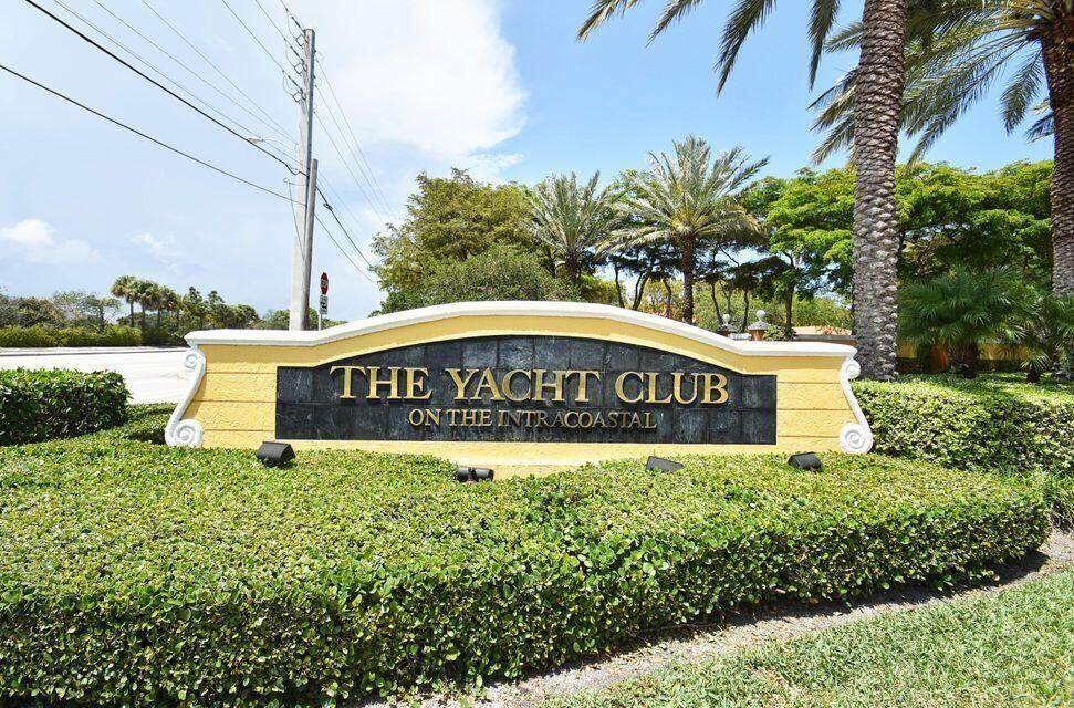 127 Yacht Club Way - Photo 1