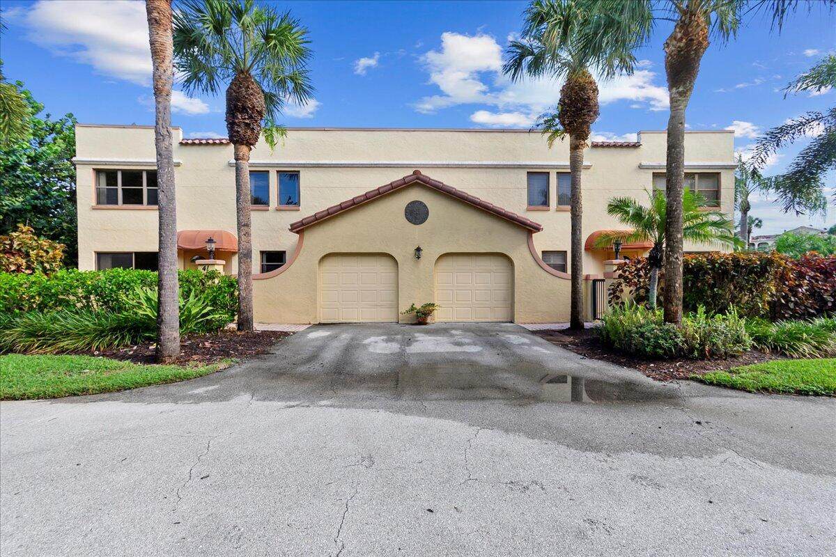 41 Uno Lago Drive - Photo 1
