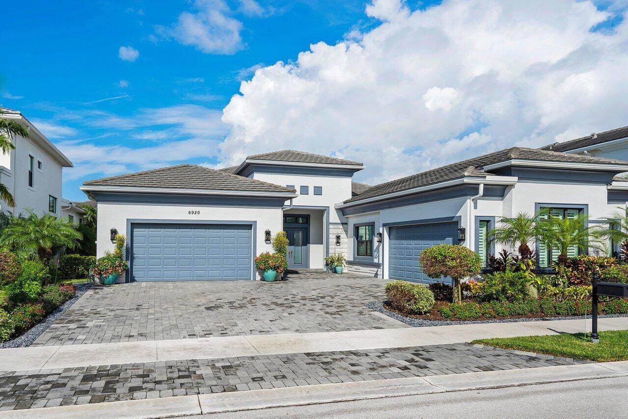 6920 25th Way - Photo 1