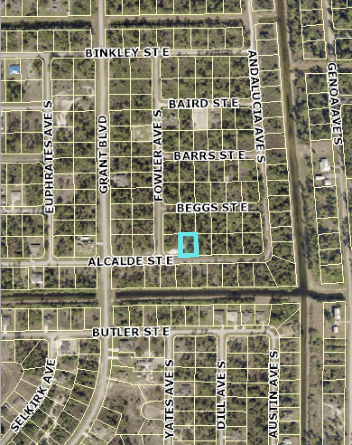 1061 Alcalde Street - Photo 1