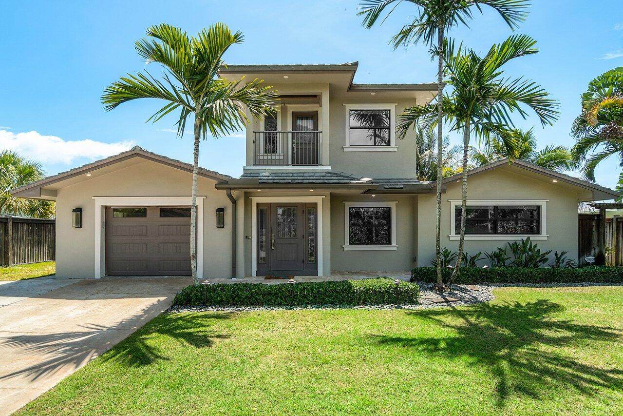 400 Venice Drive - Photo 1