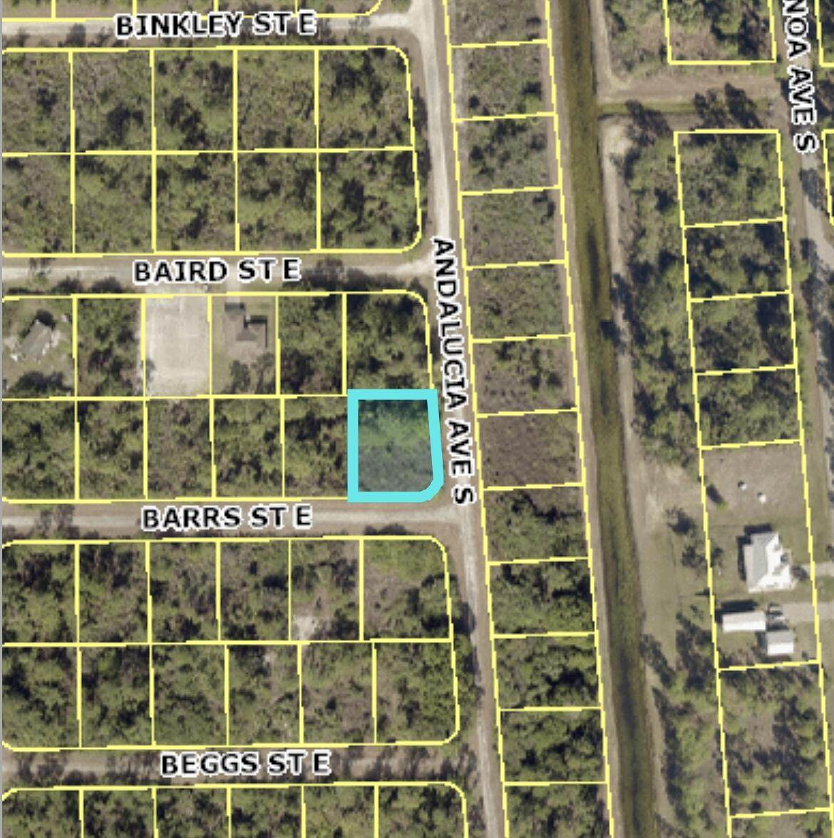 1069 Barrs Street - Photo 1
