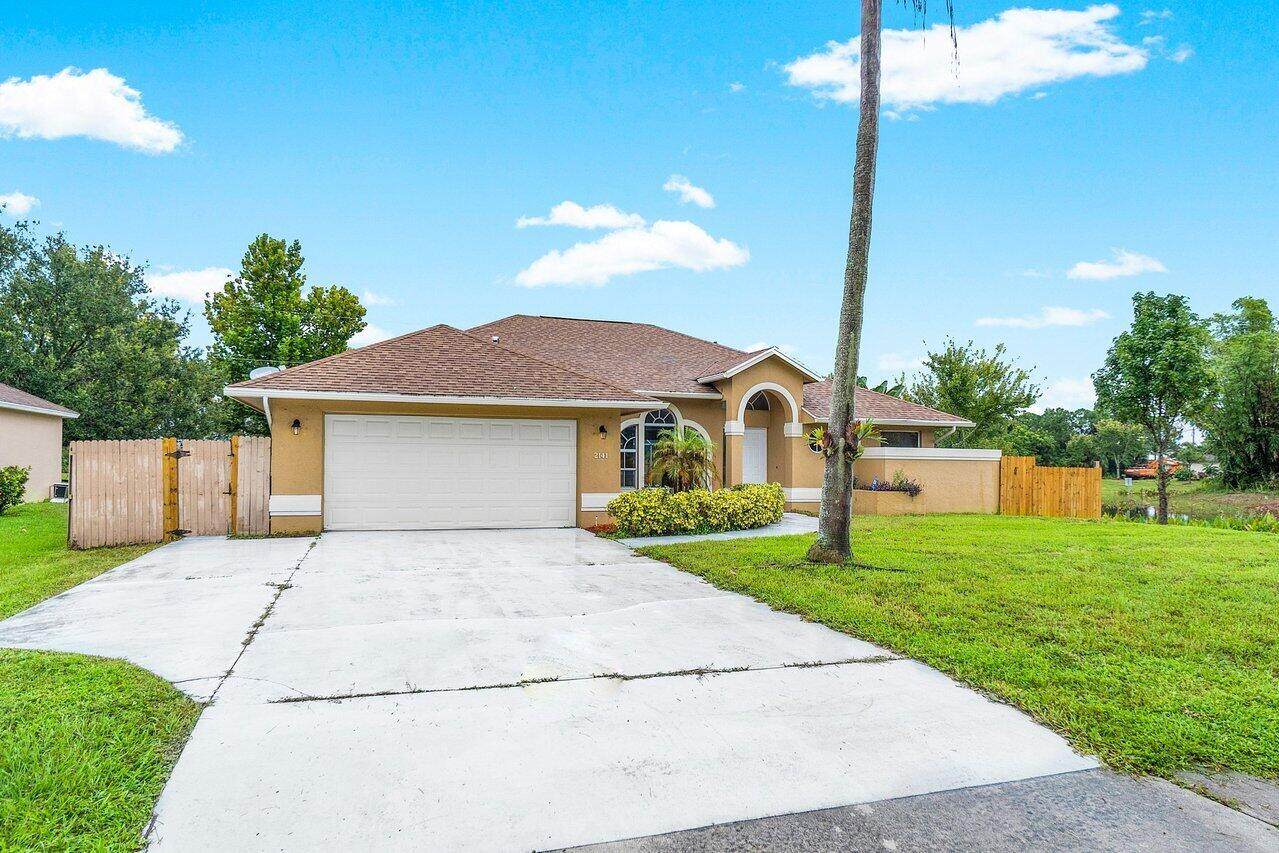 2141 Bayshore Boulevard - Photo 1
