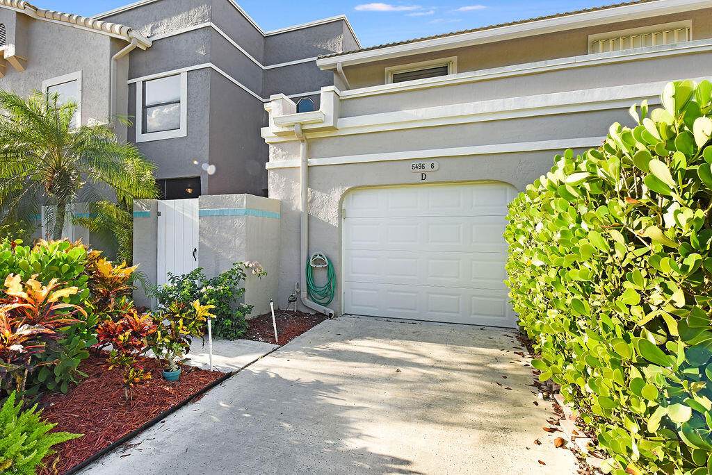5495 Monterey Circle - Photo 1