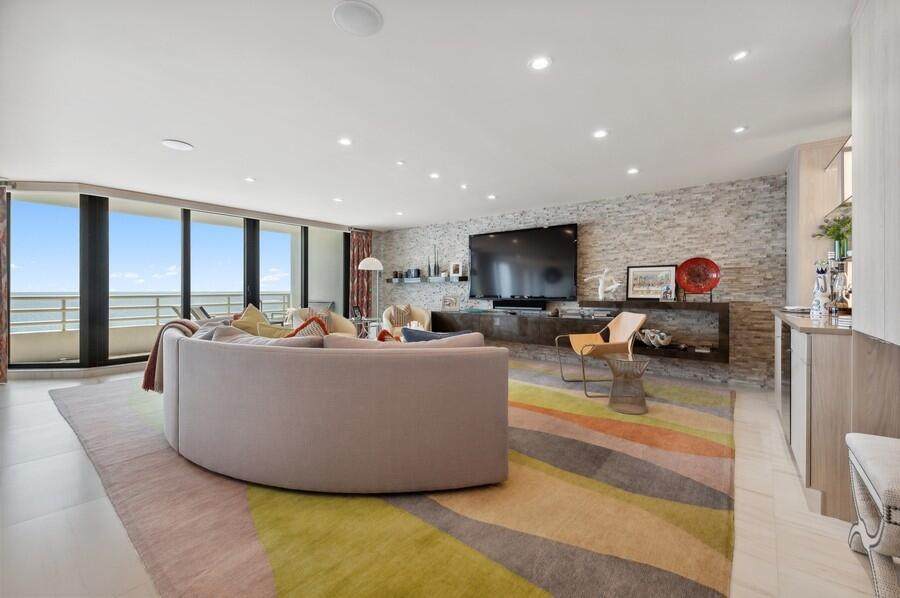 1400 Ocean Boulevard - Photo 1