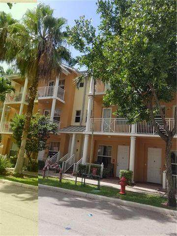 1338 3rd Court - Photo 1