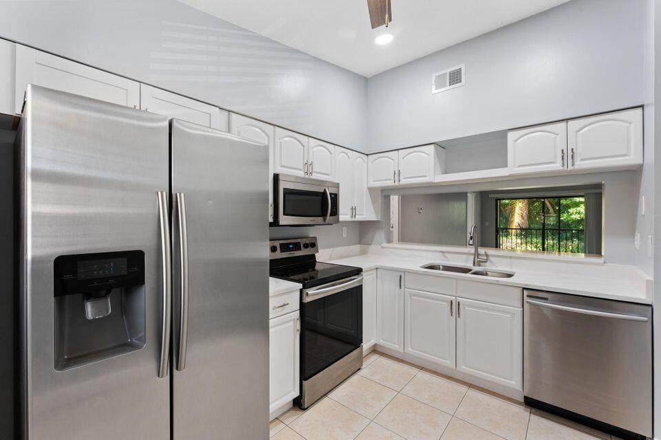 3139 Millwood Terrace - Photo 1