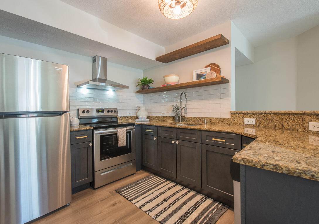 101 Villa Circle - Photo 1
