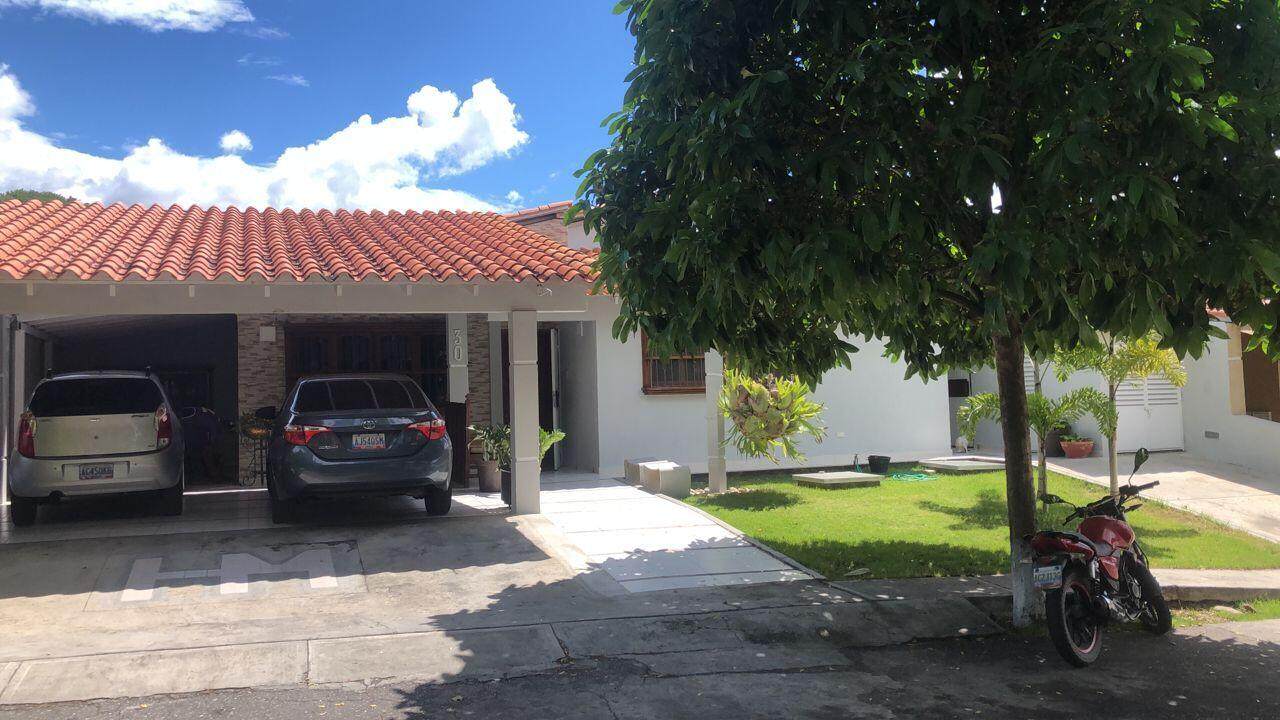 30 Barici,Villas Colina - Photo 1