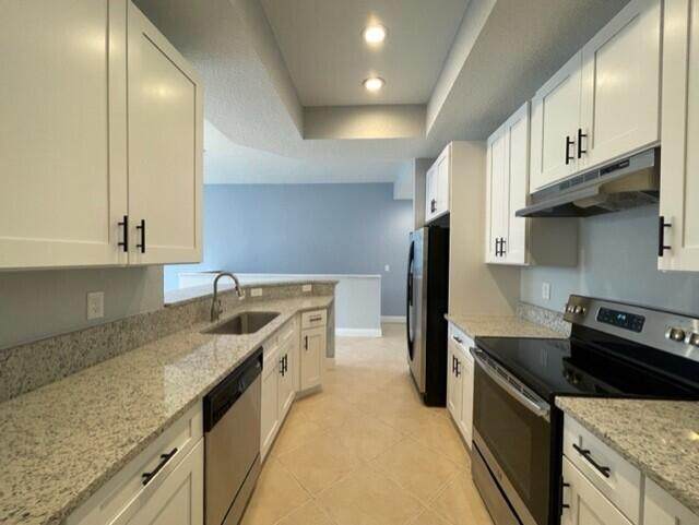 10560 Stephanie Way - Photo 1