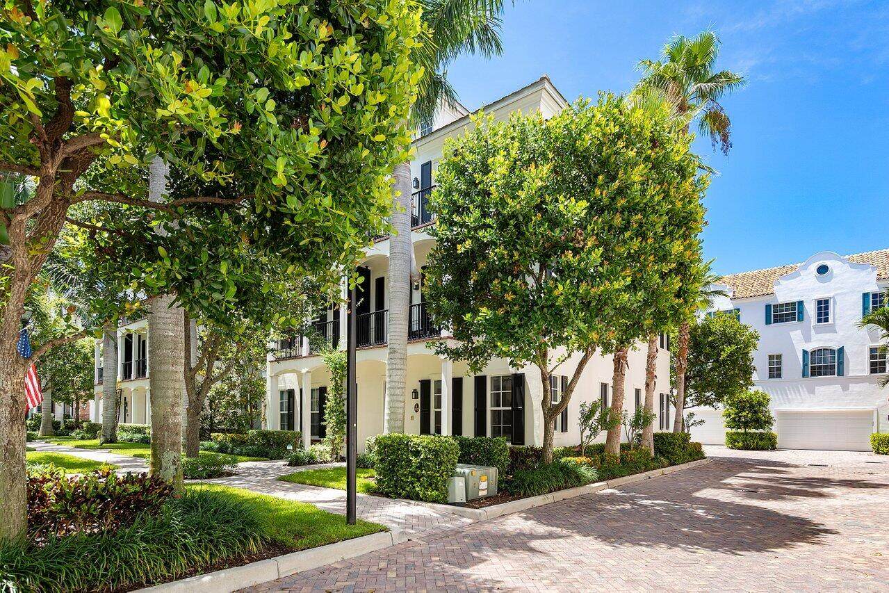 142 Cannery Row Circle - Photo 1