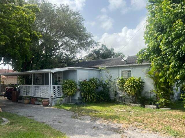 2727 New York Street - Photo 1