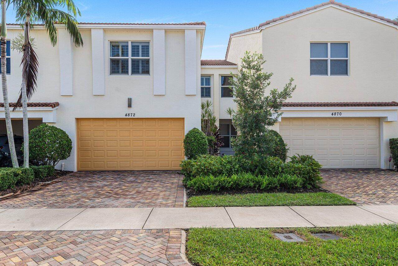4872 16th Terrace - Photo 1