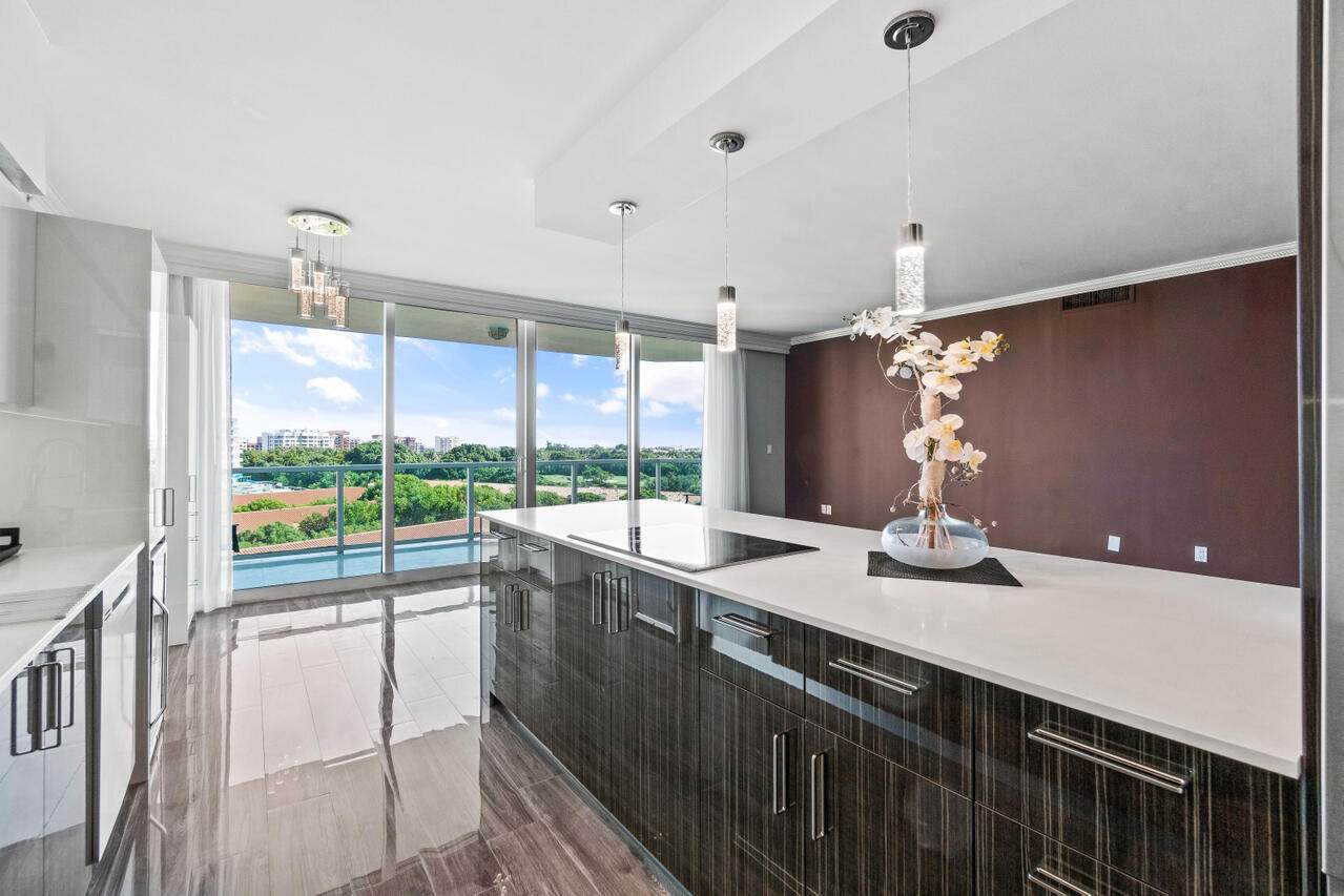 500 Mizner Boulevard - Photo 1