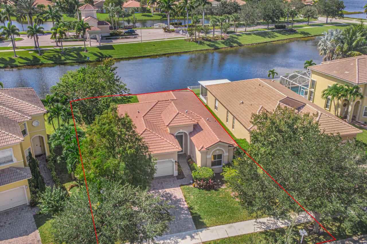 5833 Sunberry Circle - Photo 1