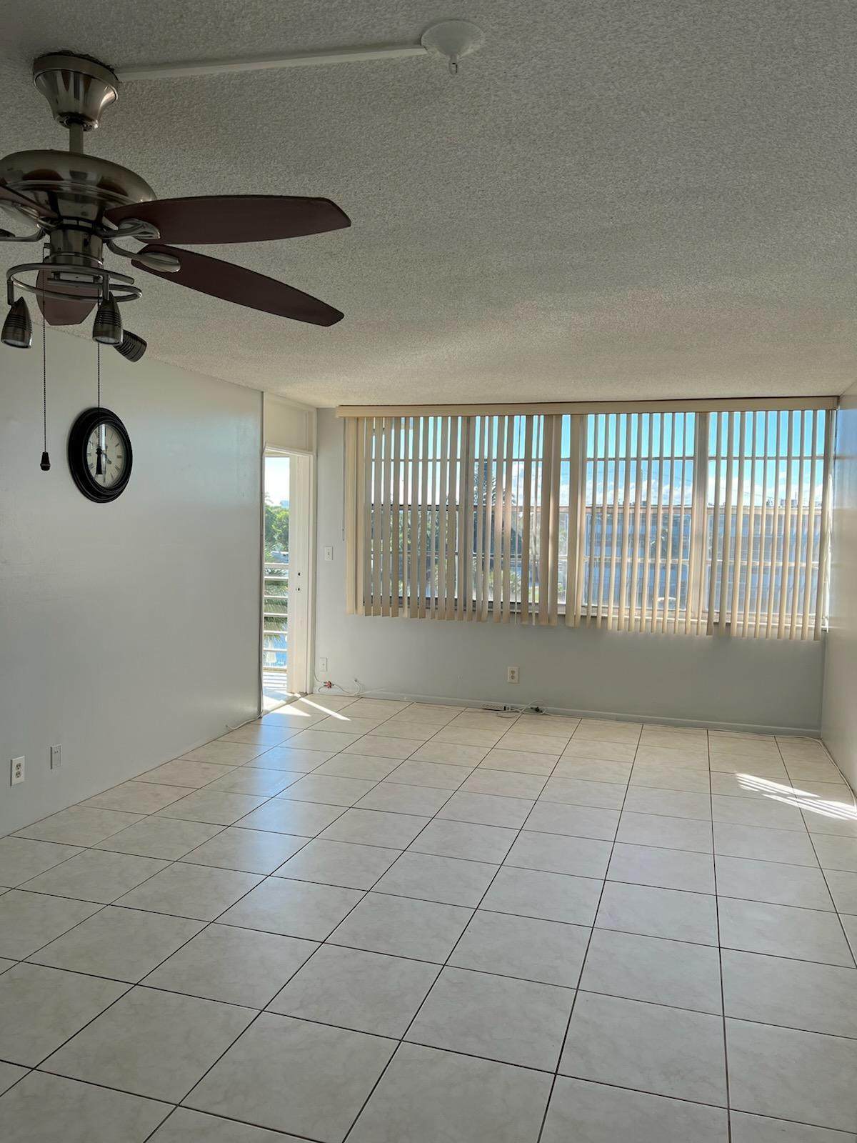 2731 Taft Street - Photo 1