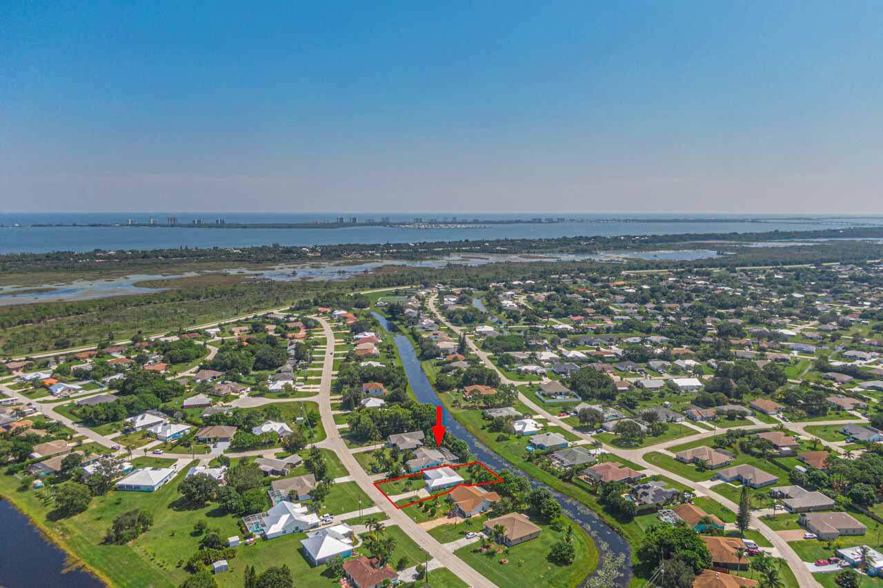 1625 Berkshire Boulevard - Photo 1