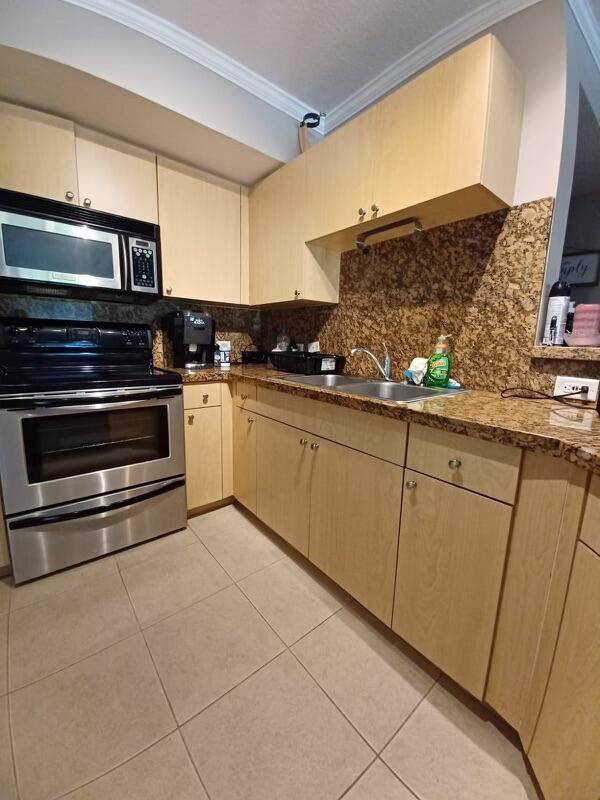 309 Villa Circle - Photo 1