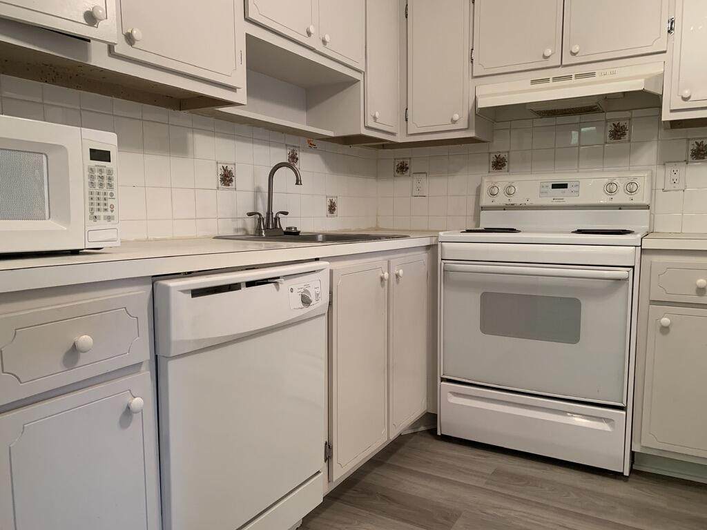 9355 8th Street - Photo 1