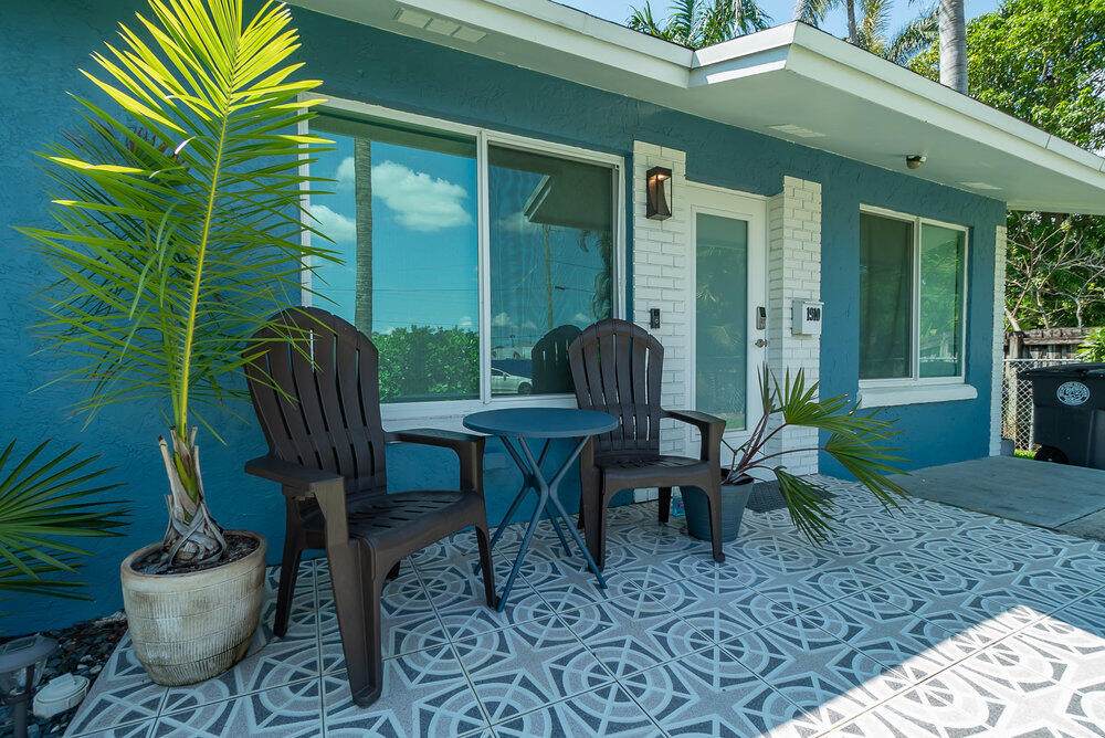 1910 Dock Street - Photo 1