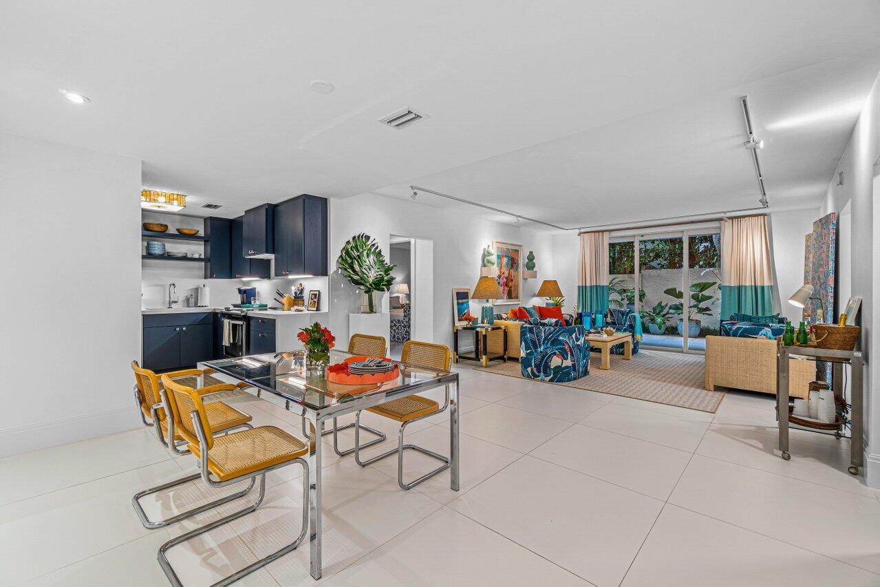 226 Brazilian Avenue - Photo 1