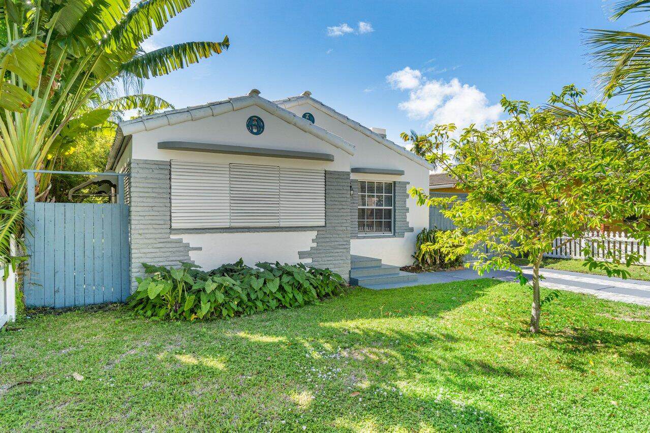 504 34th Street - Photo 1