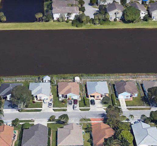 2634 28th Street - Photo 1