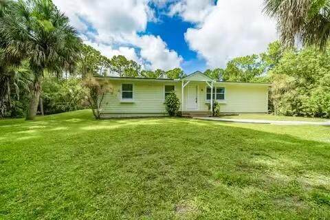 9358 166th Way - Photo 1