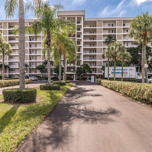 3200 Palm Aire Drive - Photo 1
