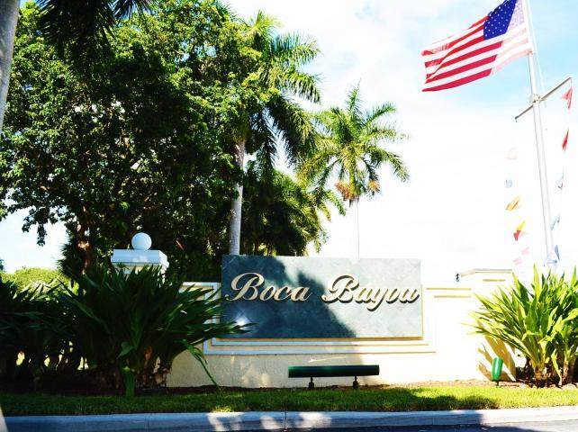 9 Royal Palm Way - Photo 1