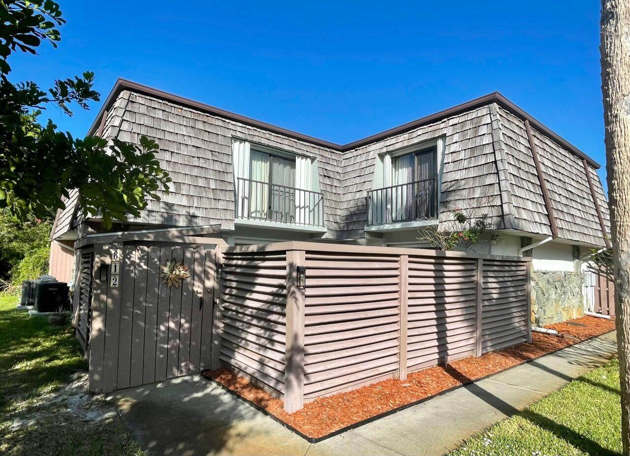 812 10th Terrace - Photo 1