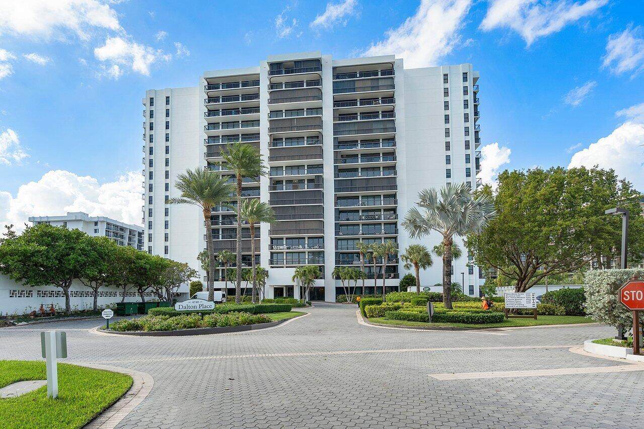 4748 Ocean Boulevard - Photo 1