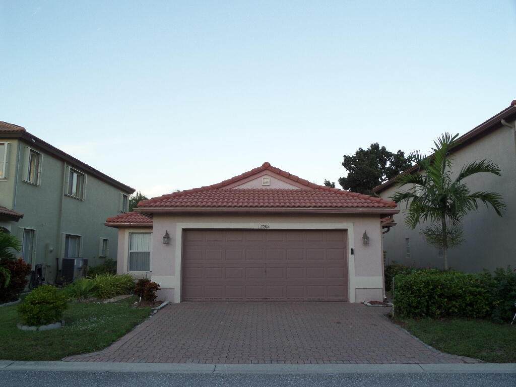 4008 Rocks Point Place - Photo 1