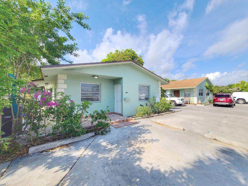 412 Conniston Road - Photo 1