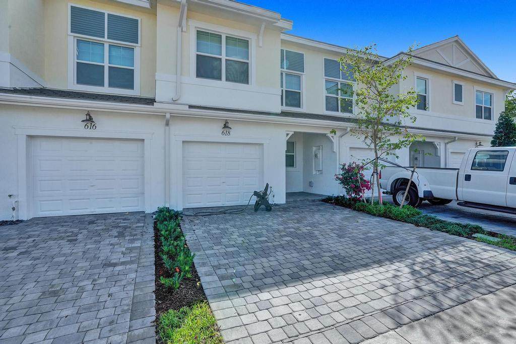 618 Parsons Way - Photo 1