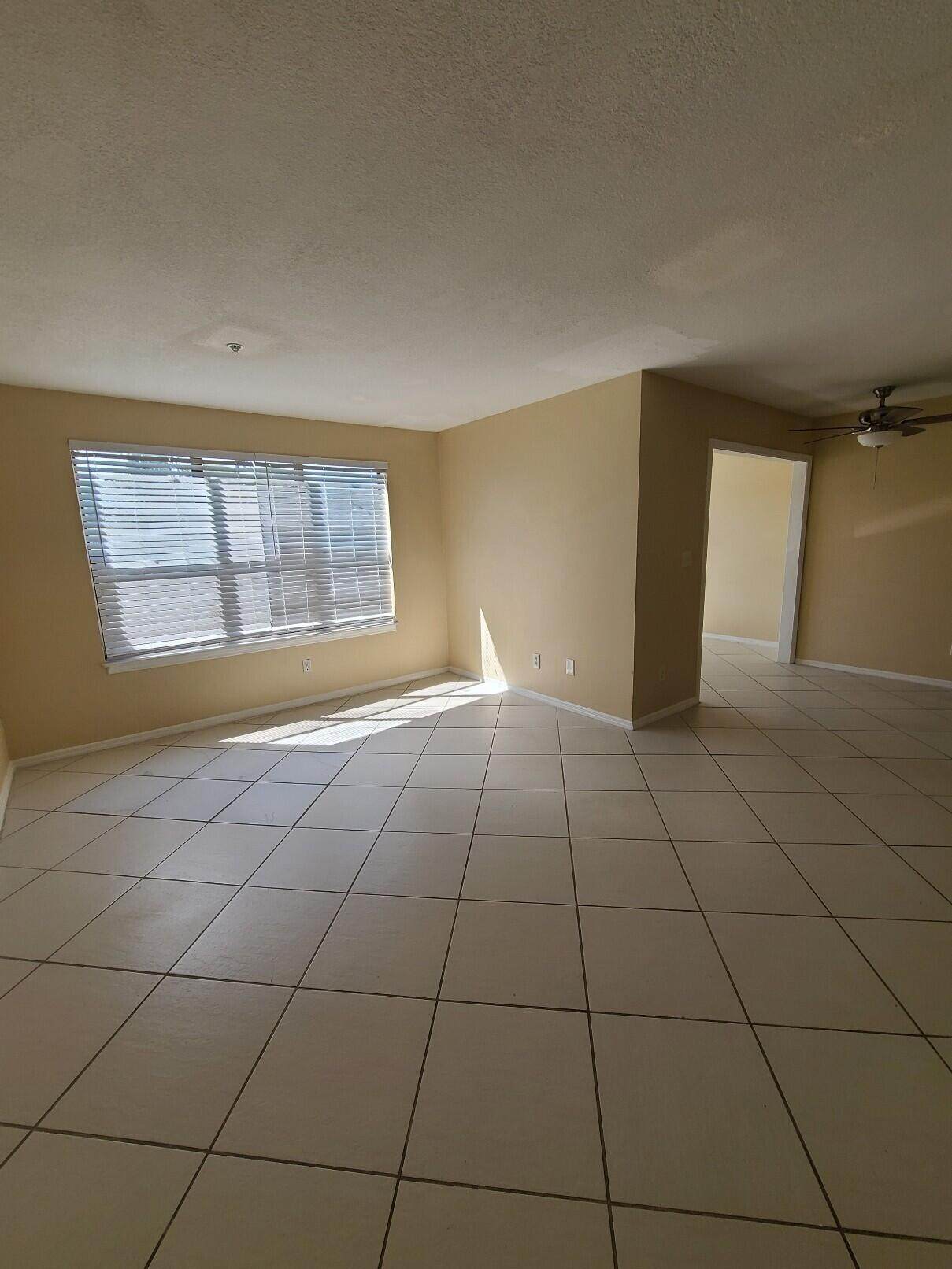 2305 Congress Avenue - Photo 1
