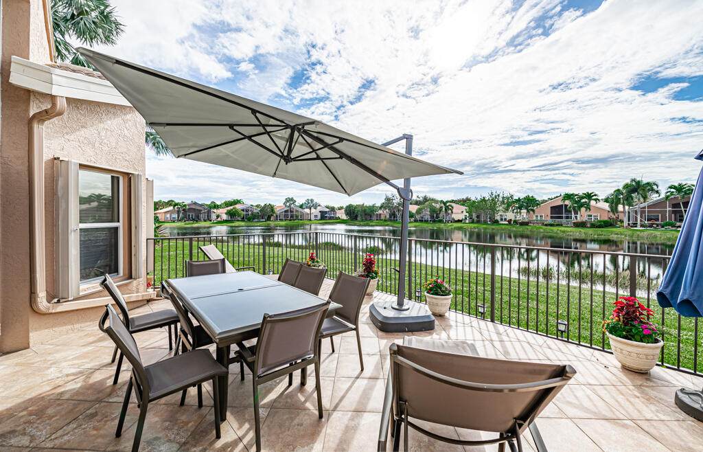 8536 Royal Verona Circle - Photo 1