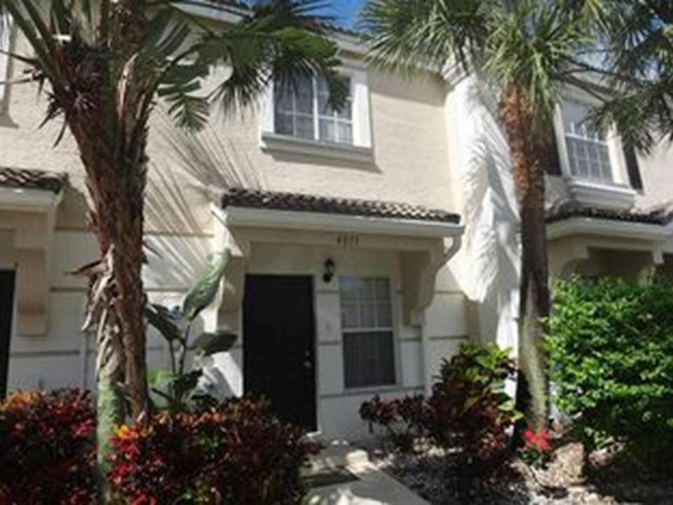 4851 Palmbrooke Terrace - Photo 1