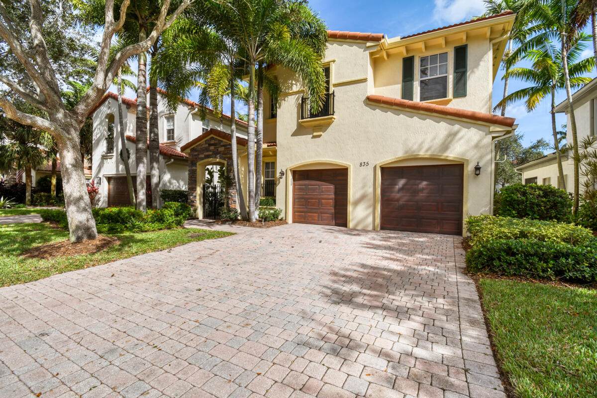 835 Madison Court - Photo 1